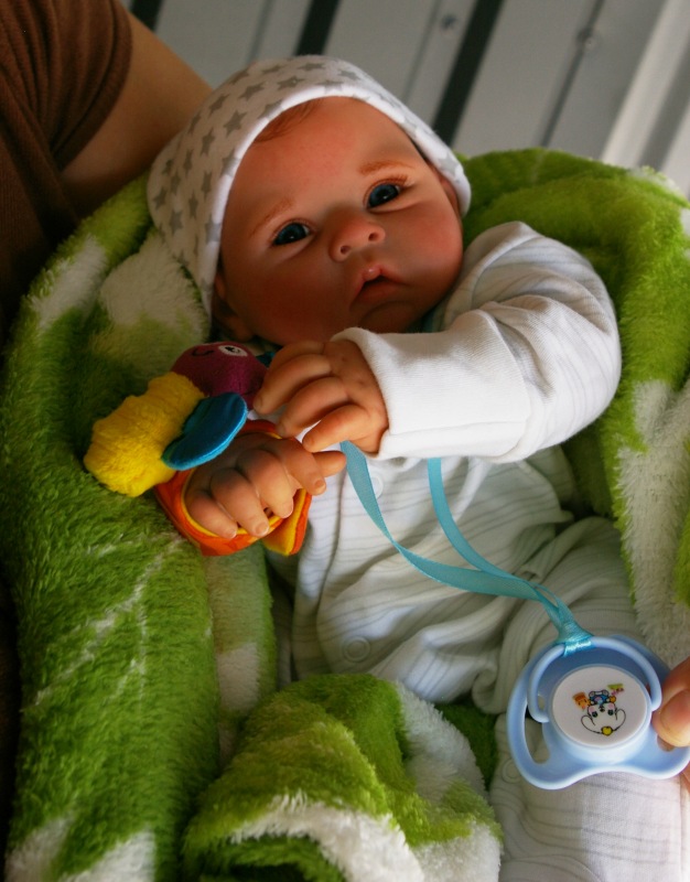 Ванечка родился — ООАК и репейнт игровых кукол: Bratz (фото 10)