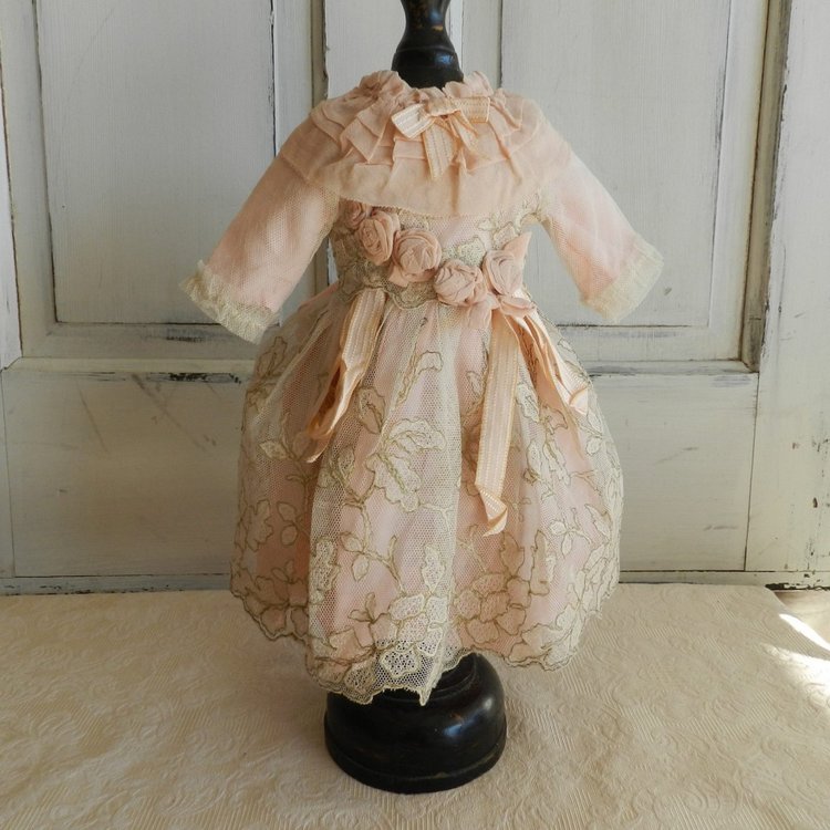 Сборная солянка кукольных нарядов - для вдохновения