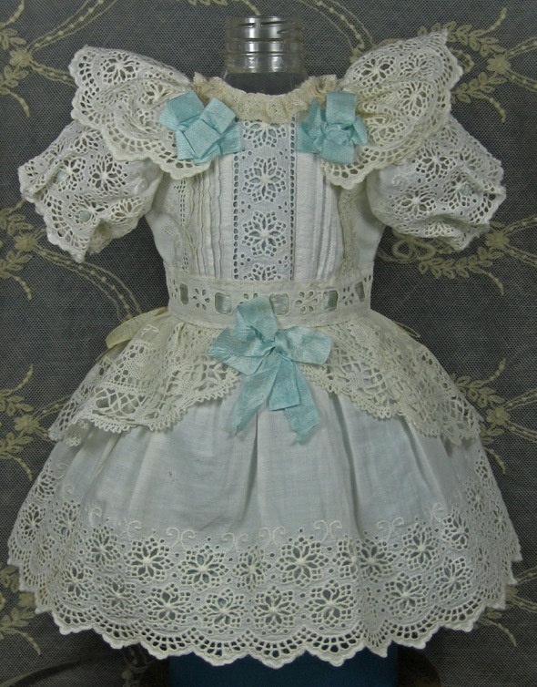 Сборная солянка кукольных нарядов - для вдохновения