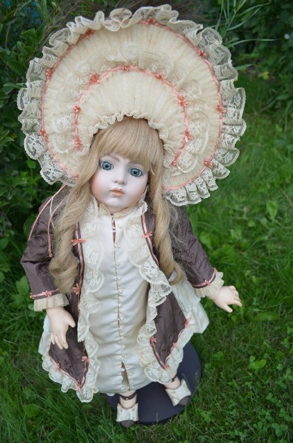 Девочка из прошлого века. Первая реплика Брю приехавшая ко мне