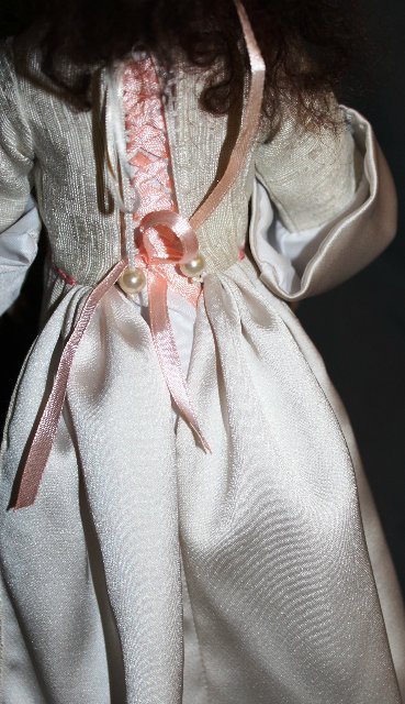 Платье для принцессы - 2 — Одежда и обувь для кукол своими руками: фото