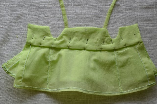 А не пошить ли сарафанчик? МК для начинающих, по пошиву простого, но очень симпатичного сарафана