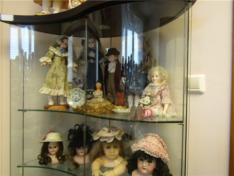 Великолепная четверка — Редкие антикварные куклы и реплики: воск