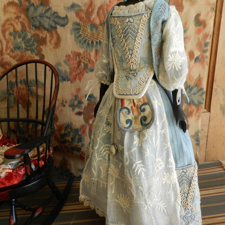 Сборная солянка кукольных нарядов - для вдохновения (фото 10)