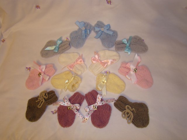 Заболела носочками... вязание для любимых куклят