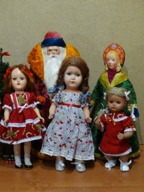 Новый год для самых стареньких кукол