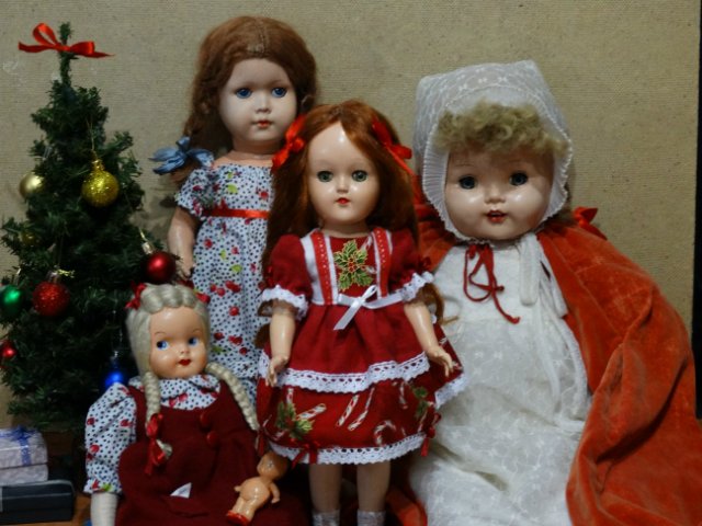 Новый год для самых стареньких кукол (фото 7)