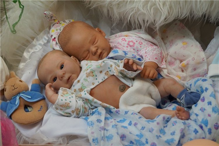 Картинки с выставки кукол на Тишинке. Moscow Fair 2015