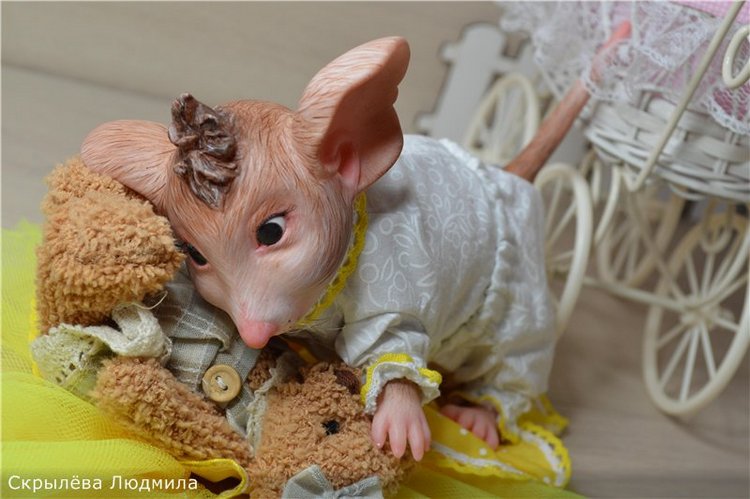 Мышка реборн, маленькая модель. Mouse Mascot от скульптора Sylvia Manning (фото 6)