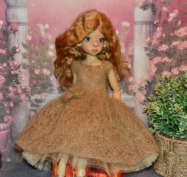 Весеннее настроение. Платья для кукол Kaye Wiggs