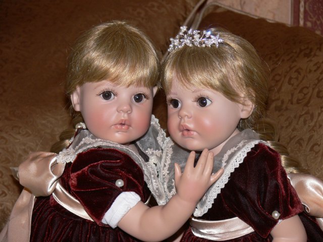 Сладкие палочки TWIX или сестренки куколки ARTISTA