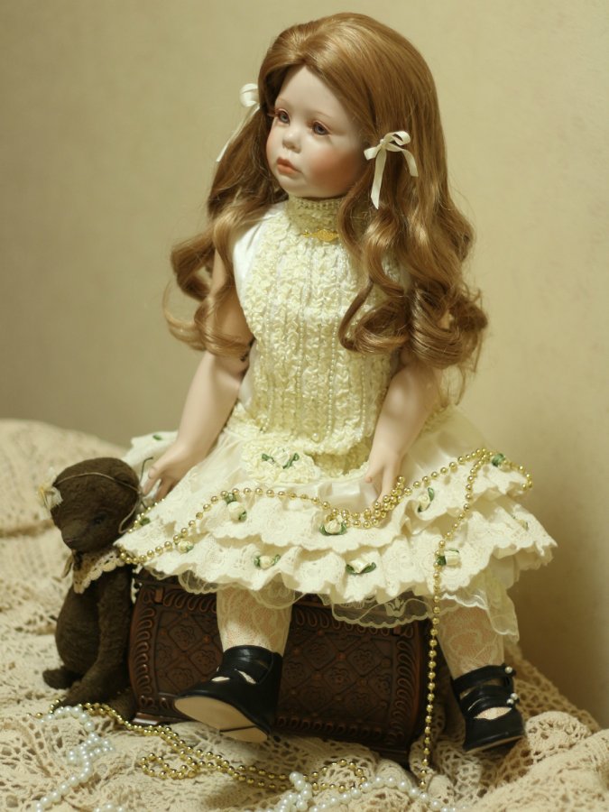 Девочка другой эпохи - милый ангел редчайшей красоты