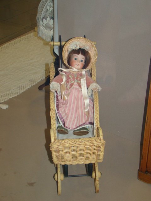 Выставка "Старинные куклы и игрушки" Ирины Киек. Ростов-на-Дону, 2013 | Бэйбики Выставка "Старинные куклы и игрушки" Ирины Киек. Ростов-на-Дону, 2013