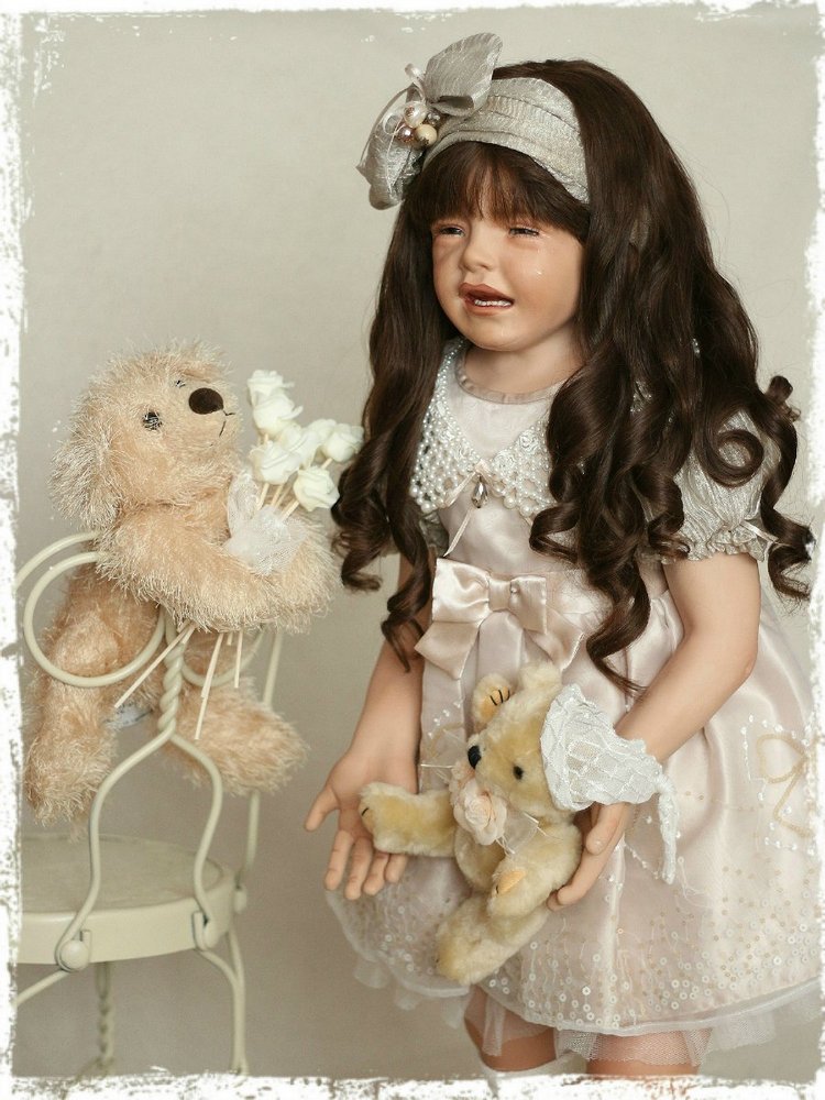 Девочка, которая все время плачет или авторская кукла Сюзан Липл (Susan Lippl)