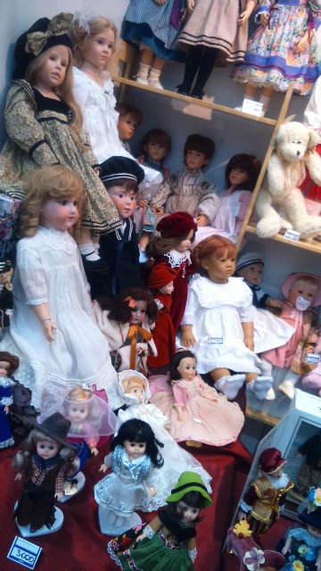 Ещё картинки с выставки... XI Международный Салон кукол на Тишинке в Москве 2015. Фото