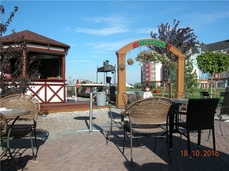 Первые прогулки Алисы — Фэшн