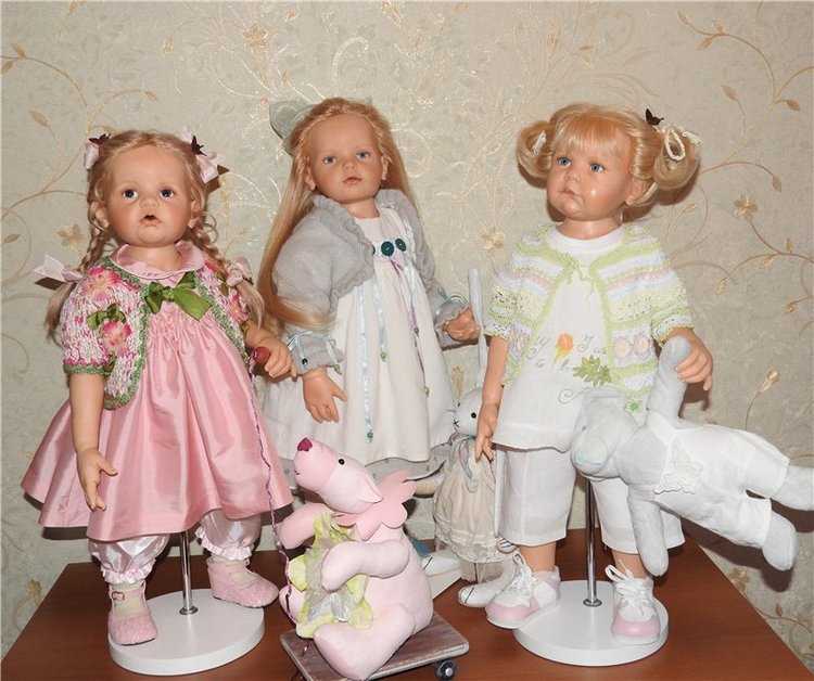 Трио в кардиганах. Куклы Hildegard Gunzel