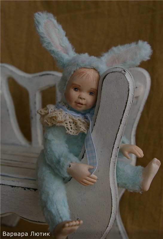 А вот и обещанный секрет-сюрприз. Микро тедди долл. Рост 15 см без учета ушек. Первый эксперимент (фото 4)