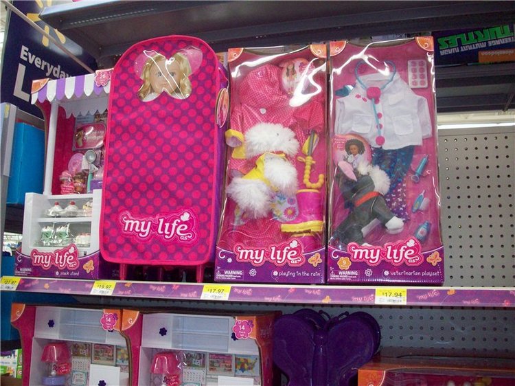 За океаном. Walmart — Музеи кукол и фабрики игрушек: фоторепортажи (фото 8)