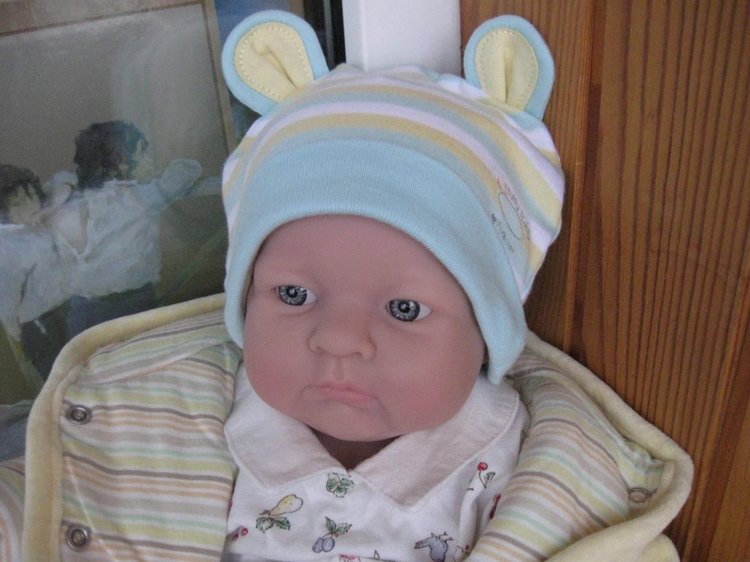 Сборы на прогулку маленькой Евочки