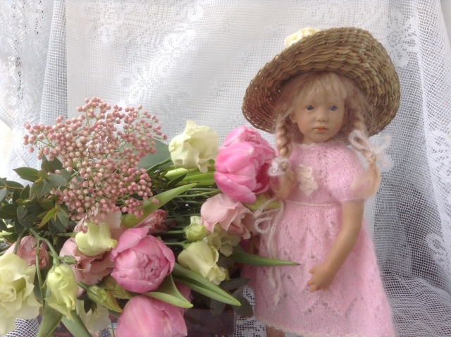 Поздравление с Весной! Или девочки в розовом. Куклы от H. Plusczok и A. Himstedt