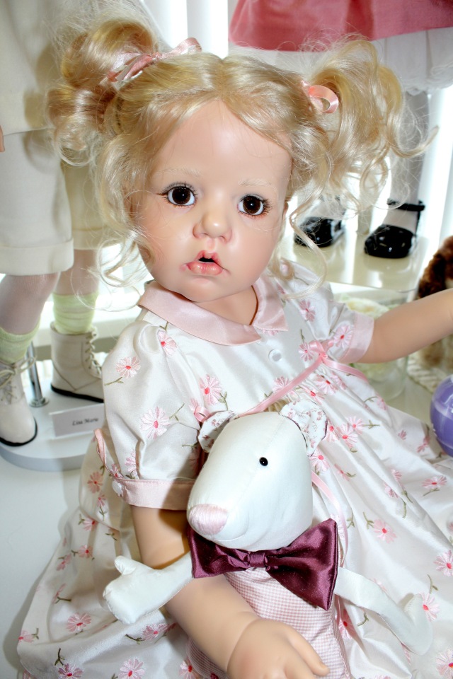 Пасхальная встреча в магазине кукол Гюнзел. Новая коллекция из резин 2017. Mila i Robin