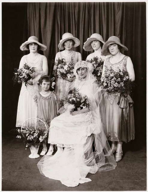 Для тех, кто в поиске или Каждый охотник желает знать. Викторианские и эдвардианские наряды