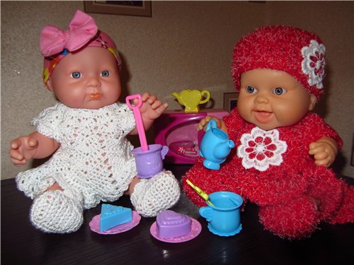 Мамочки играются,ведь вернуться в детство никогда не поздно. Игровые малыши Baby Annabell, Chu-Chu, Baby Born от Zapf