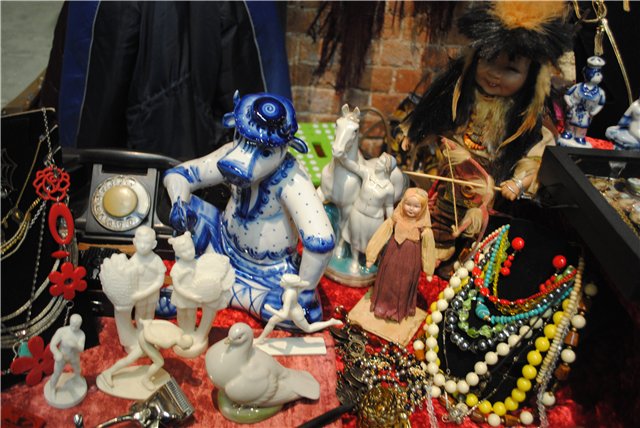 Блошиная ярмарка в "Музее Москвы" 8 февраля 2015. Впечатления одного дня. Лучик мещанского счастья на фоне серого быта