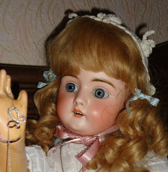 Ах, лето красное! Антикварная кукла Верочка