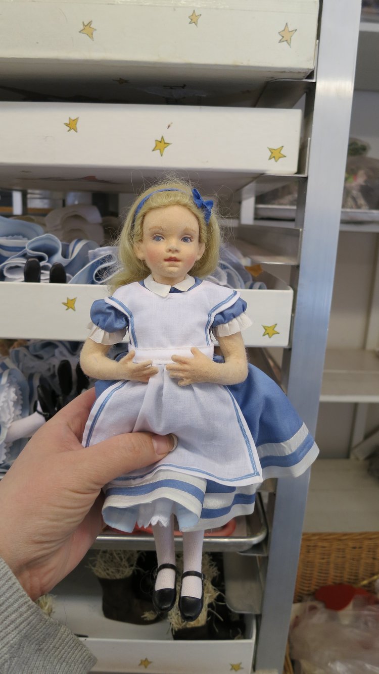 Впервые за 40 лет. День открытых дверей на кукольной фабрике R John Wright. Часть третья: Процесс производства