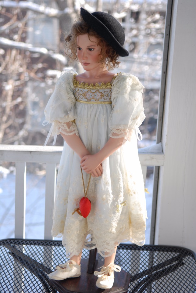 Два офицера и девушка, или поздравляю вас с Праздником Любви