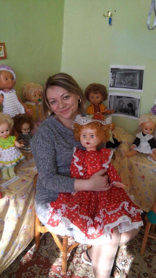 Выставка кукол в детском саду