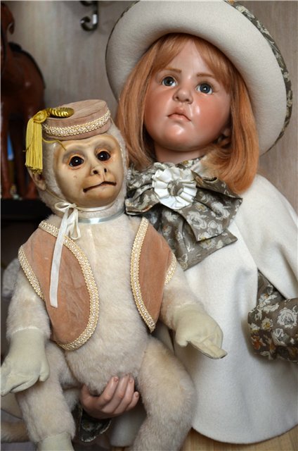 Моя муза... Дина и её обезьянка... фарфоровая кукла от Хильдегард Гюнцель, HILDEGARD GUNZEL WOP DOLL DINA (фото 2)