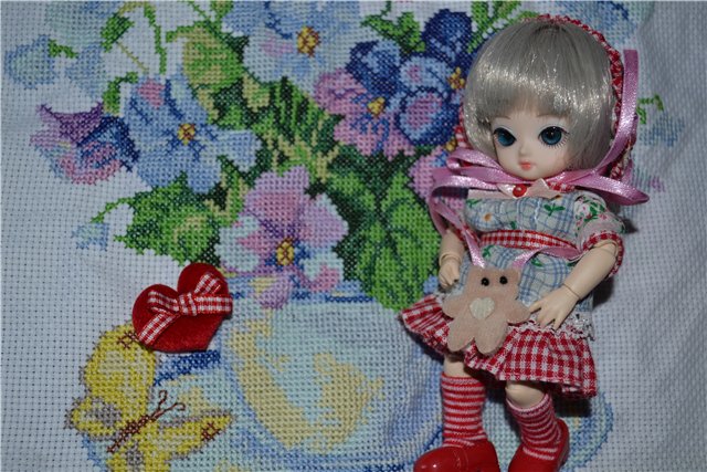 В нашем доме, поселилась чудная девочка - АЗАЛИЯ