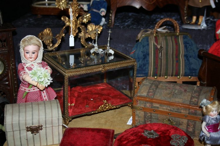 Выставка кукол, мишек тедди, кукольных домиков и миниатюры в Нидерландах 24-25 октября 2015 год. Часть третья - антикварки