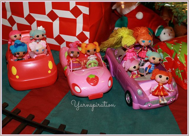 Новогодний экспресс с лалалупси - Lalaloopsy Mini MGA