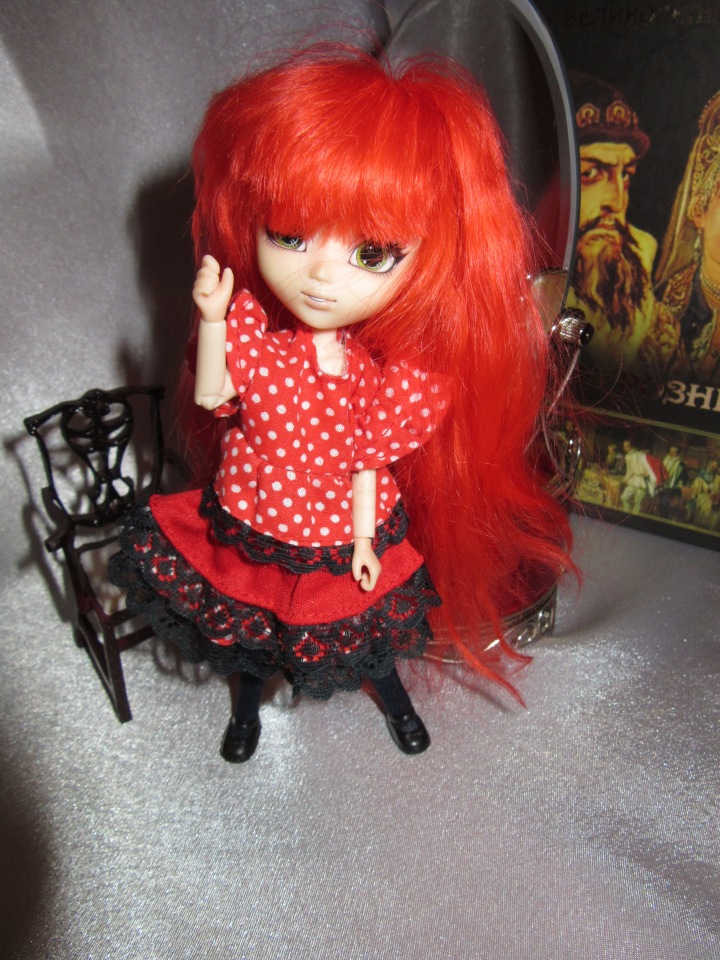 Вечерний просмотр фильма-классики "Иван Грозный". Первая любовь Грелль: новые чувства, новый костюм (фото 2)