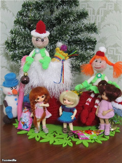 Праздничное настроение. Куклы БЖД и амигуруми (фото 10)