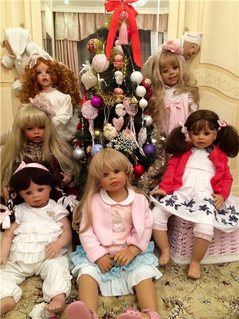 С Новым годом от куколок Donna Rubert, Monika Levenig, Fayzah Spanos (фото 4)