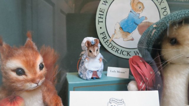 Впервые за 40 лет. День открытых дверей на кукольной фабрике R John Wright. Часть первая: Место, где рождаются куклы и