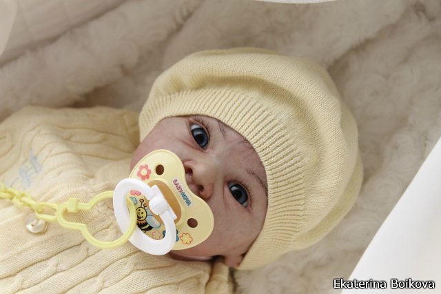 Кукла реборн Тейлор, скульптор Tamie Yarie (фото 7)