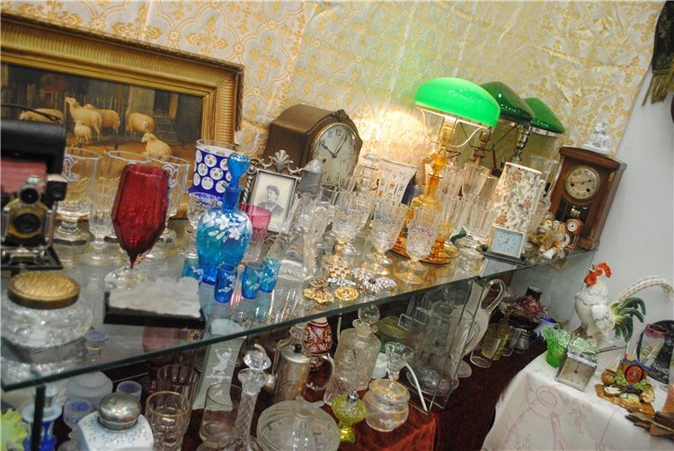 На Тишинку мы пошли – там сокровища нашли. Взгляд на «Блошиный рынок» со второго этажа | Бэйбики На Тишинку мы пошли – там сокровища нашли. Взгляд на «Блошиный рынок» со второго этажа