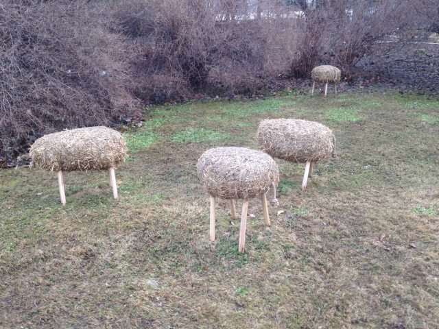 Фотосессия куклы ГДР Косолапки в Аптекарском огороде