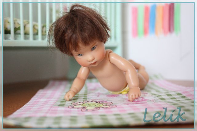 Кроватка для малышки, в масштабе 1:6 | Бэйбики Кроватка для малышки, в масштабе 1:6