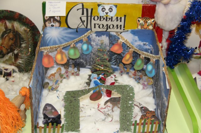 Необычные снеговики из обыденных вещей своими руками