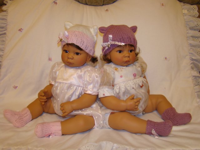 Заболела носочками... вязание для любимых куклят