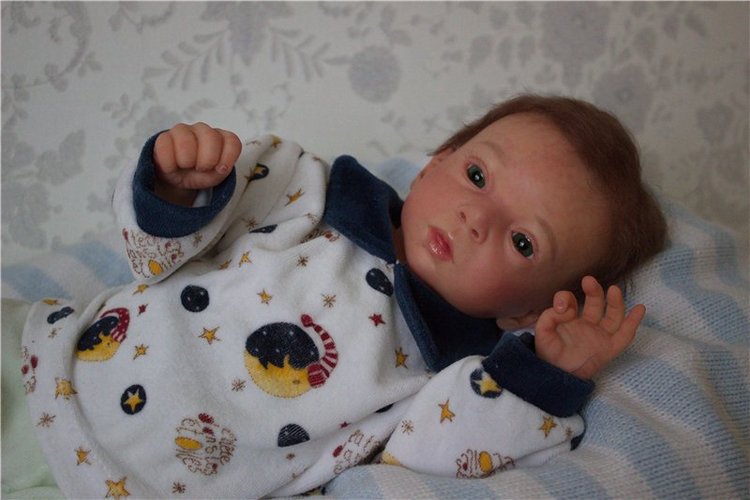 Маленькая пуговка Аделиночка (фото 8)