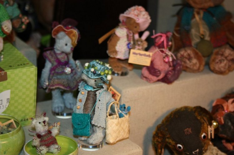 Выставка кукол, мишек тедди, кукольных домиков и миниатюры в Нидерландах. Продолжение