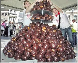 Новогодние рецепты: Голландские пирожные Bos­sche bol­len (Босшеболлен)